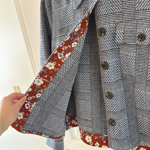 Plaid Jacket - Picture 2 of 4